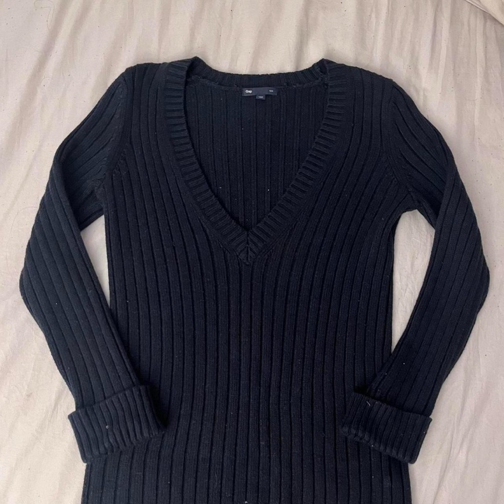 GAP Navy Ribbed V-Neck Sweater